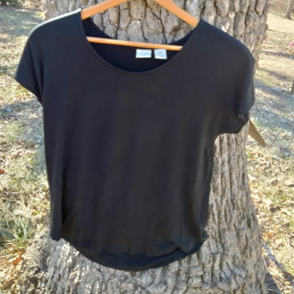 St. Tropez Tops - ⬇️Price Drop!⬇️St. Tropez West Blouse in size M